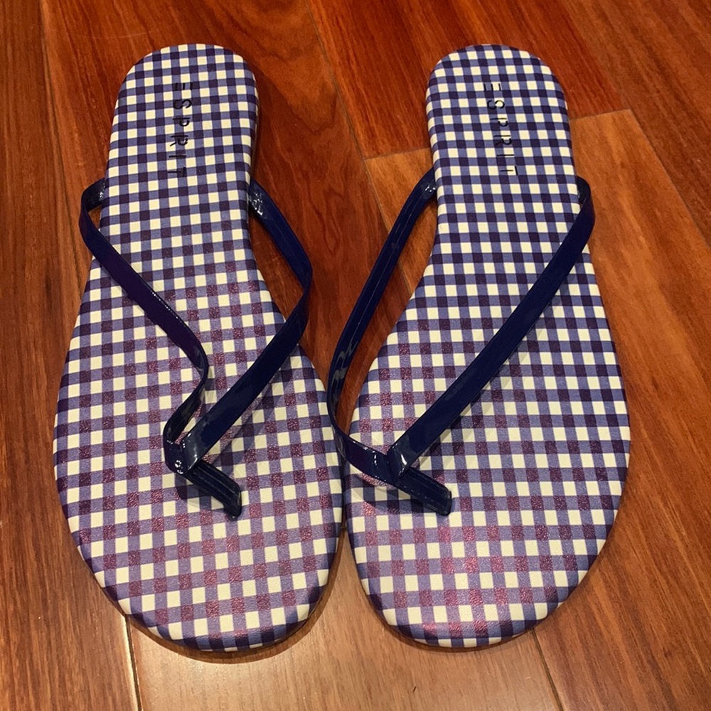 NWOT ESpirit Checkered Flip Flops